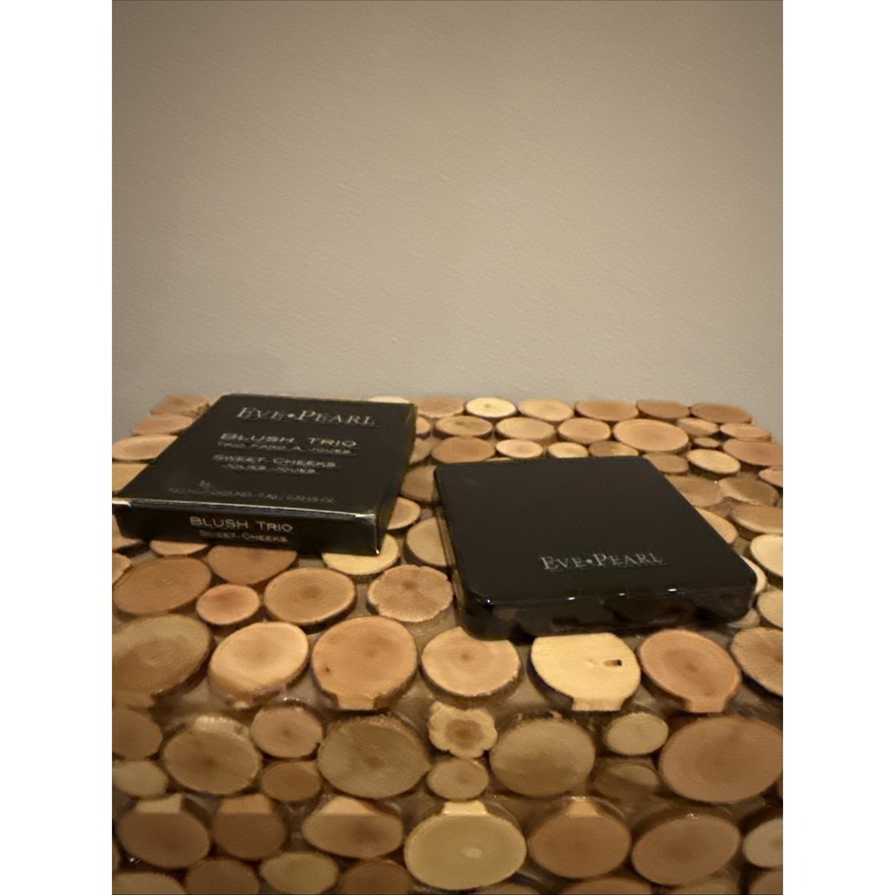Eve Pearl Blush Trio 3 Radiant Shades Sweet Cheeks Full Size NEW‎ / Damaged